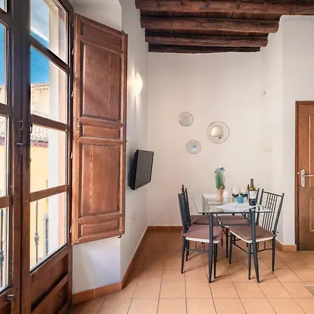 Elvira 60 Homes Appartement *